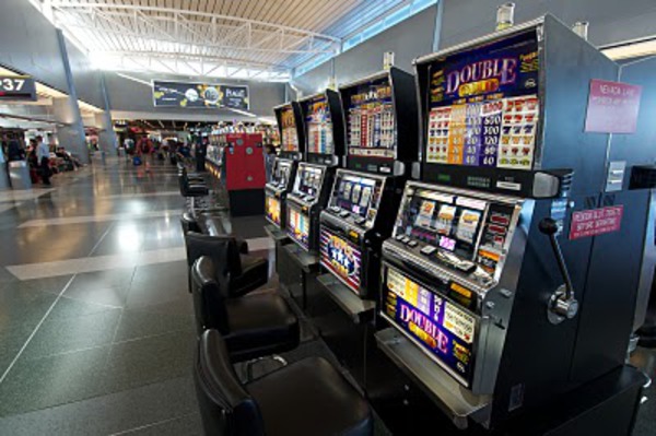 Slot Machines direkt am Gate im Las Vegas Flughafen